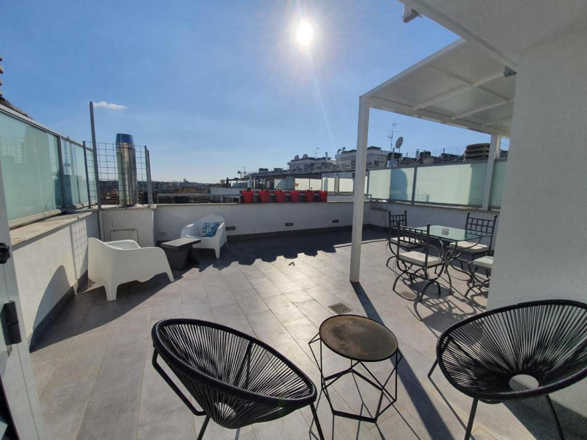 רומא Penthouse 41 In Trastevere With Big Terrace מראה חיצוני תמונה
